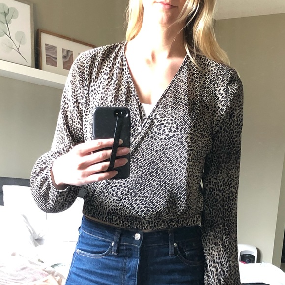 Dynamite wrap leopard print top, S - Picture 3 of 5